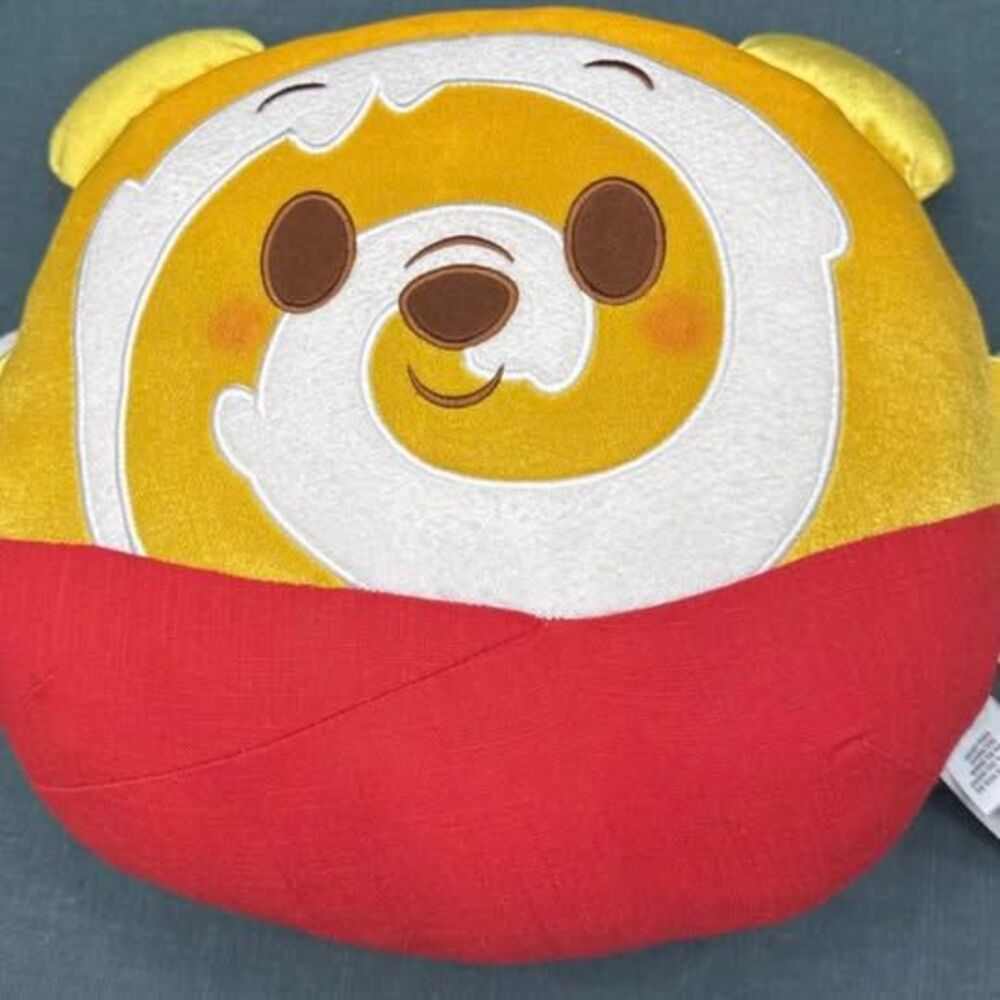 NWT Disney Munchlings Honey Cake Winnie The Pooh Plush Large